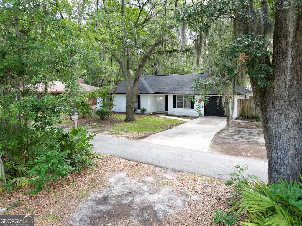 822 Lakeview Court, Hinesville