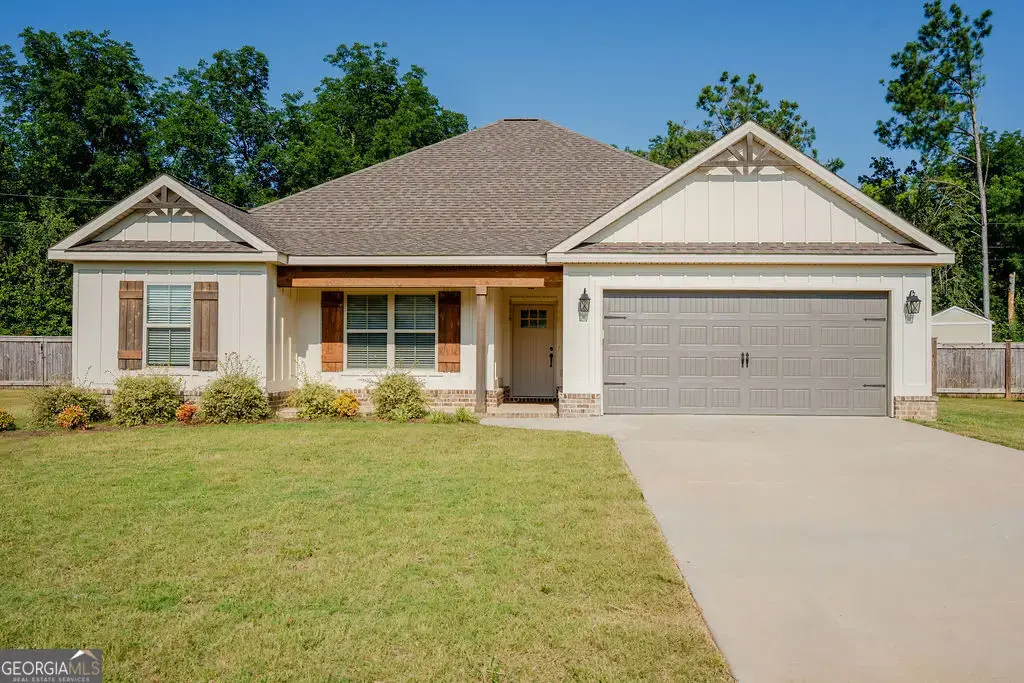 406 New Hope Drive, Perry