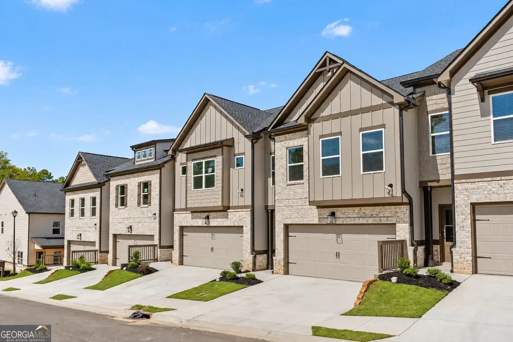 4351 Fern River Bend 32, Norcross