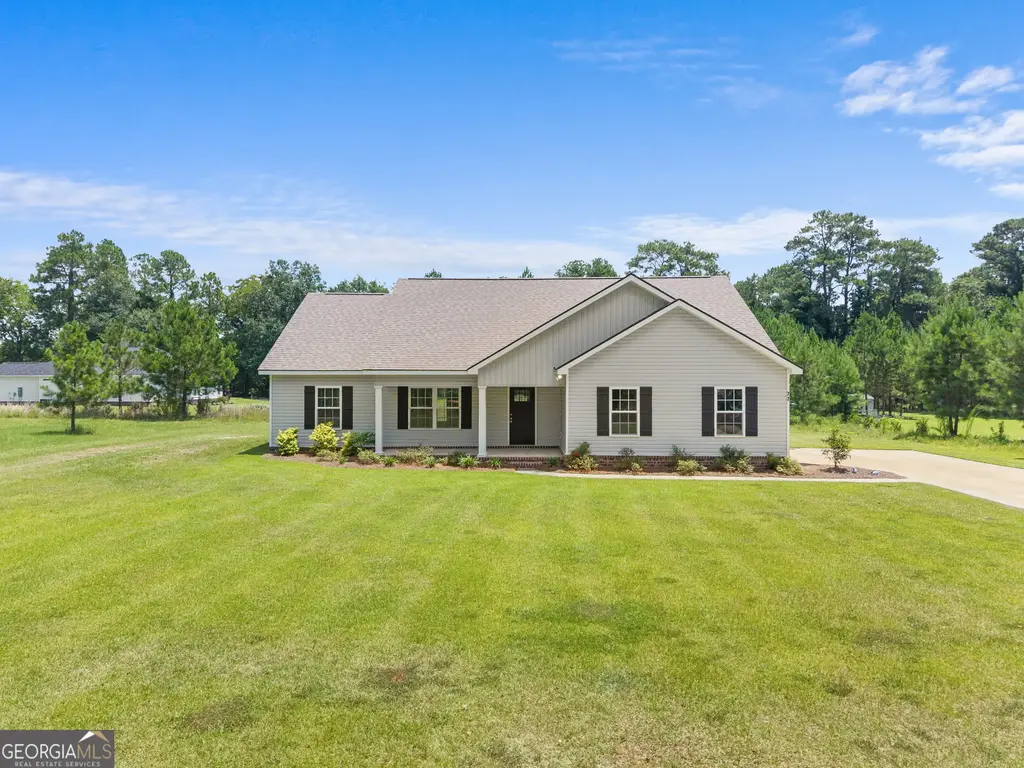 77 B Stubbs Road, Statesboro