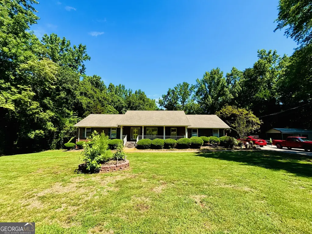 110 Saxon Woods Drive, Athens