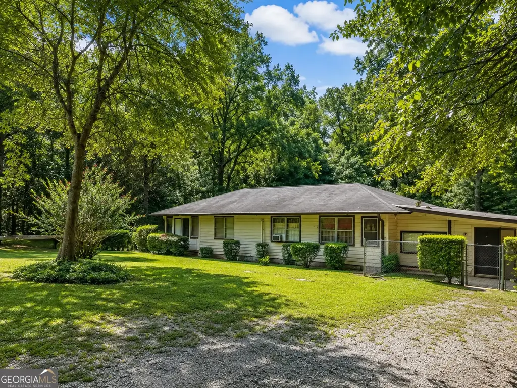 172 Raymond Carson Street, Newnan