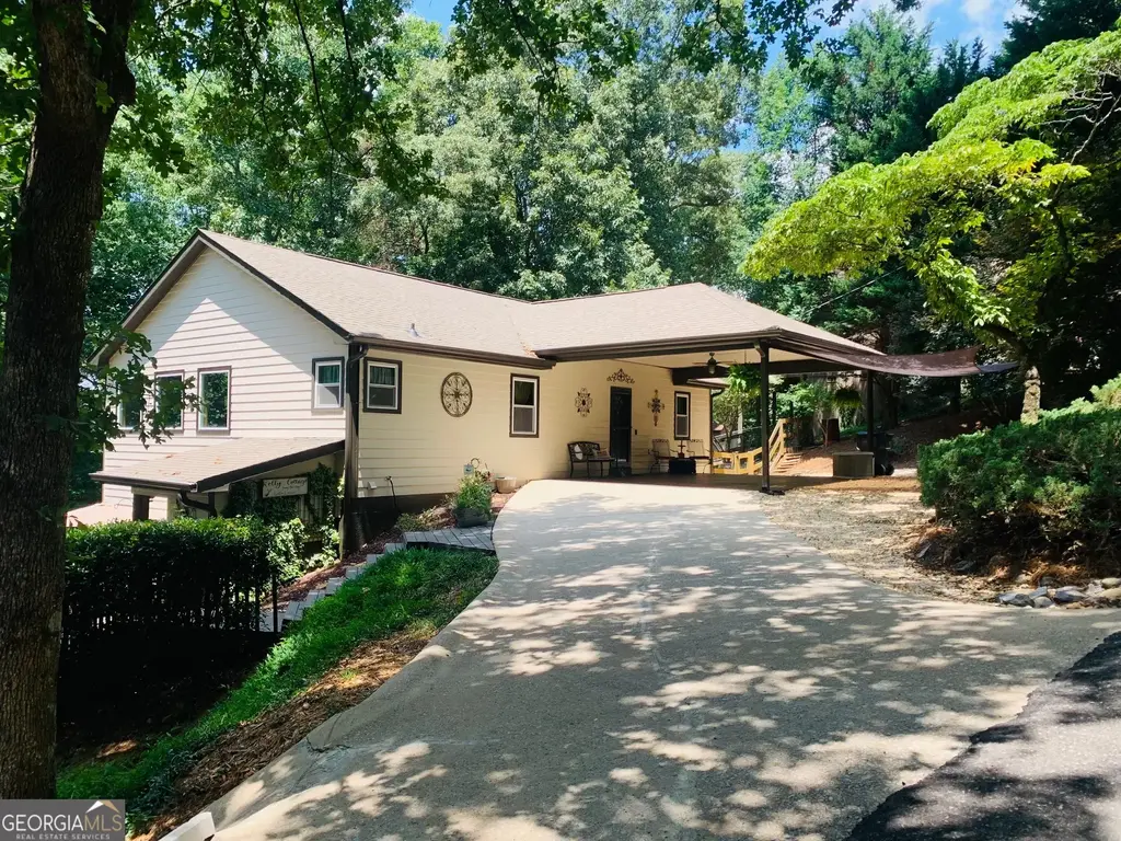 5641 Young Deer Drive, Cumming