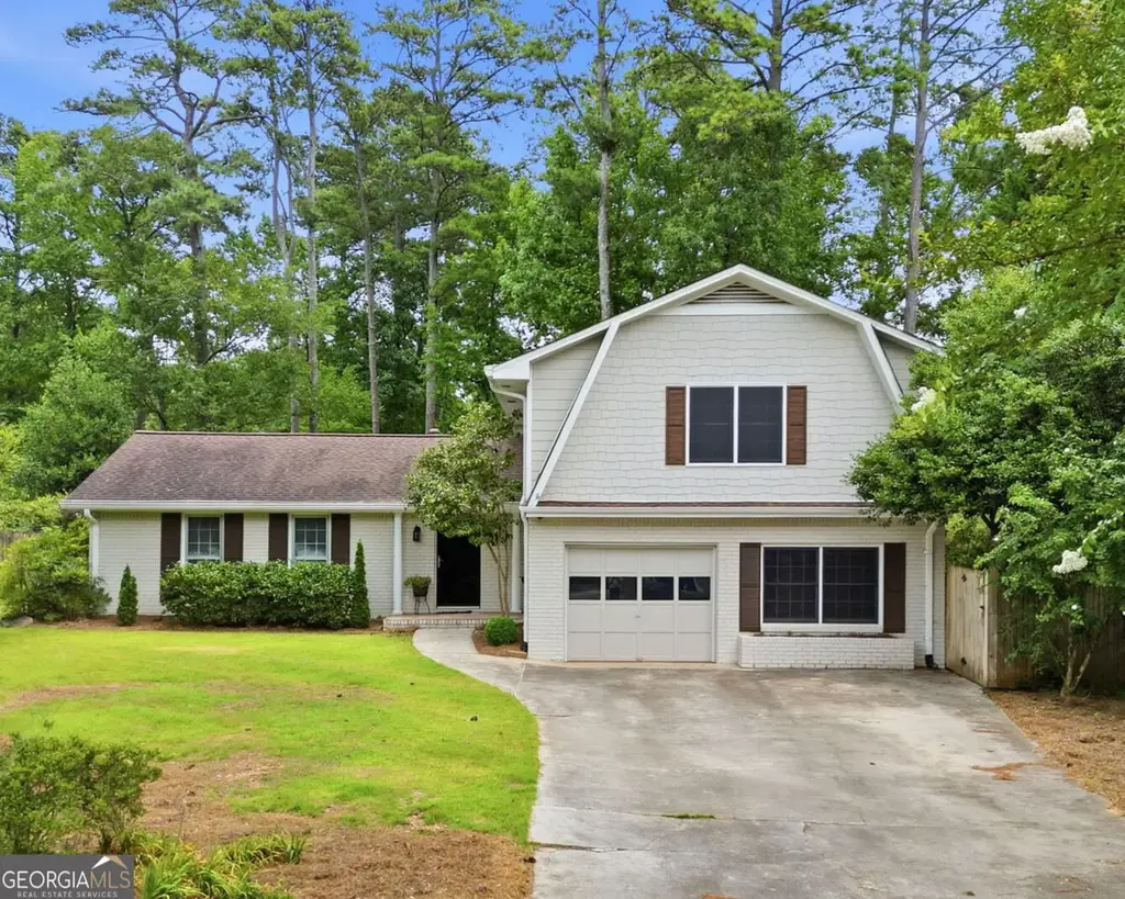11555 Northgate Way, Roswell