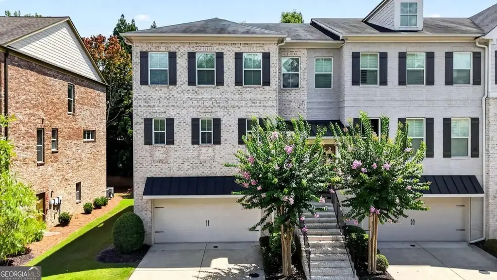 9013 Woodland Trail 7, Alpharetta