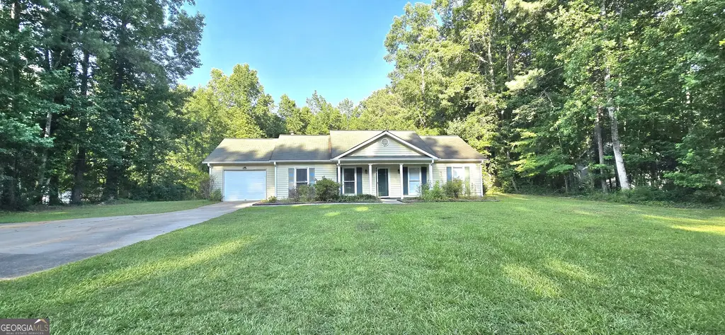 70 Covey Trail, Newnan