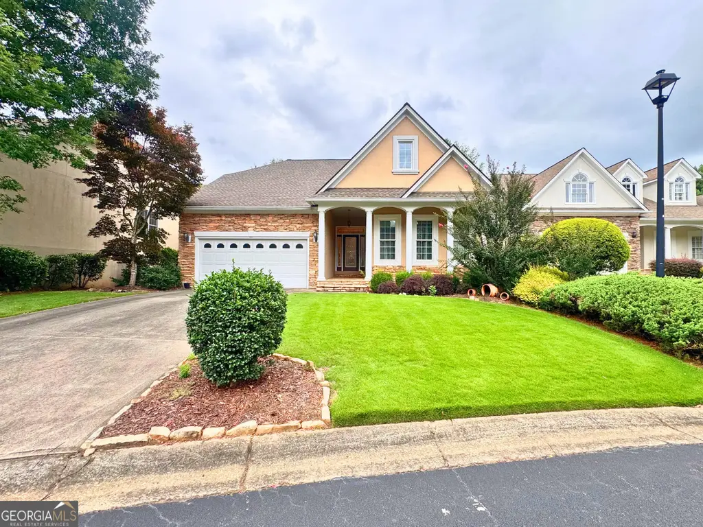 817 Chalet Hills, McDonough