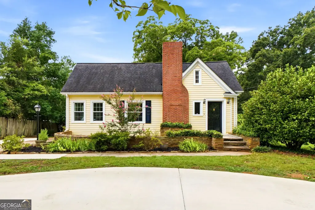 664 Bieze Street, Griffin