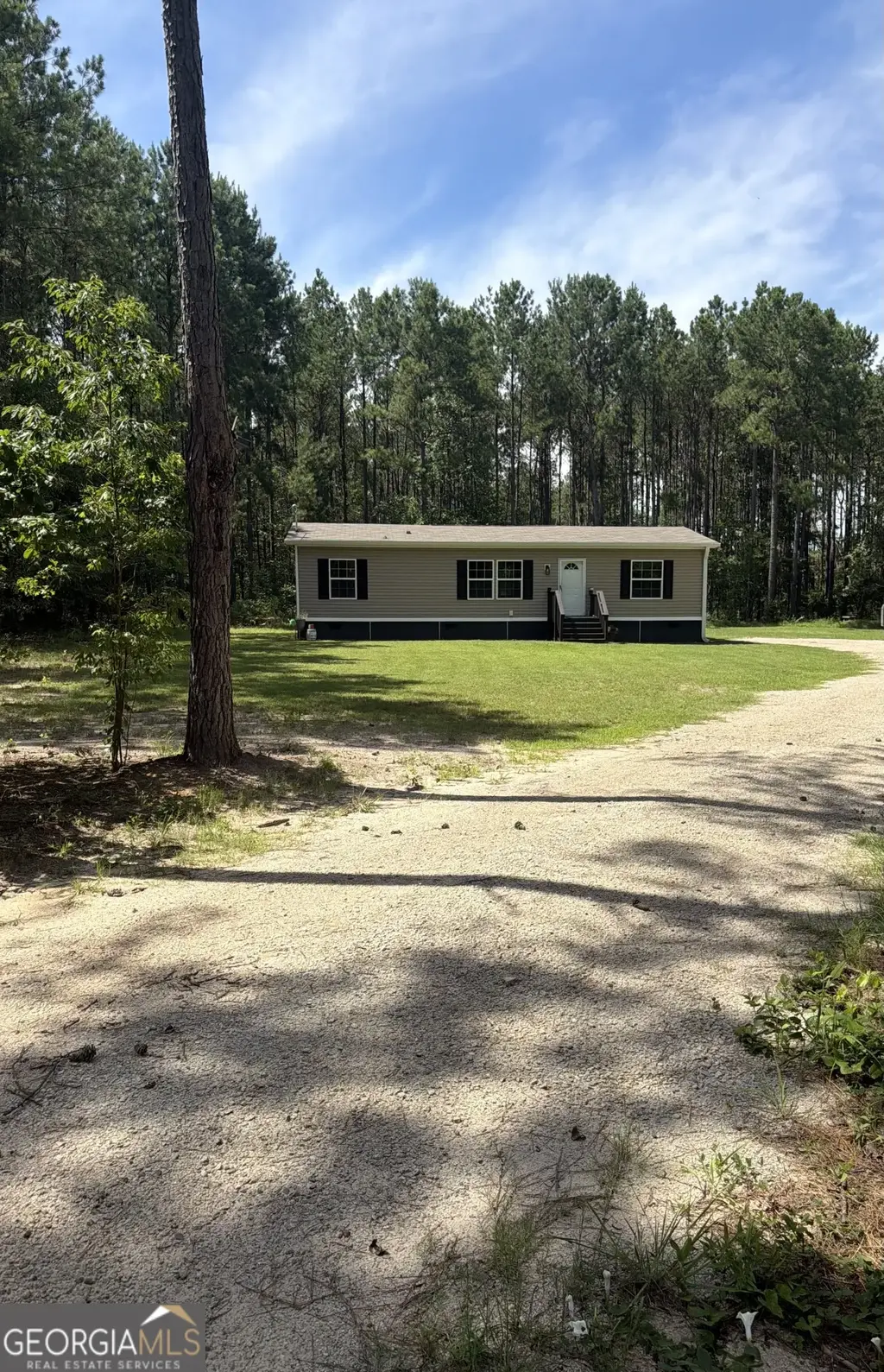 645 Bent Knee Road, Keysville