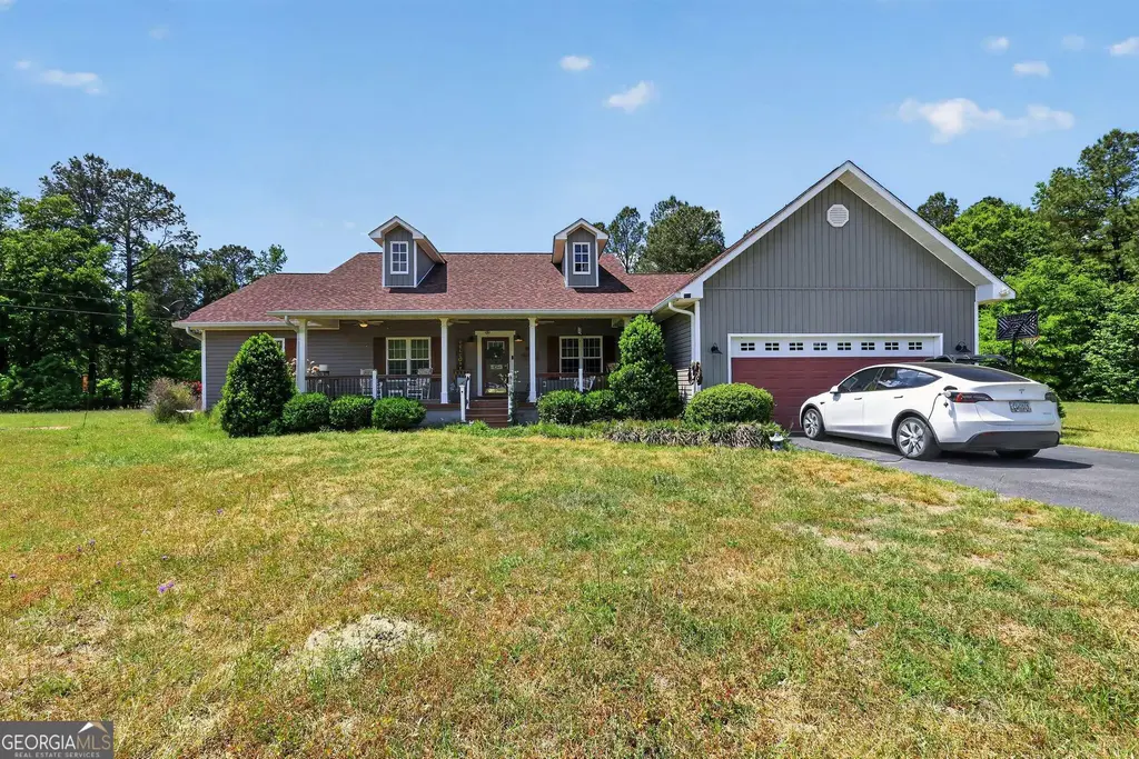 645 King Road, Harrison