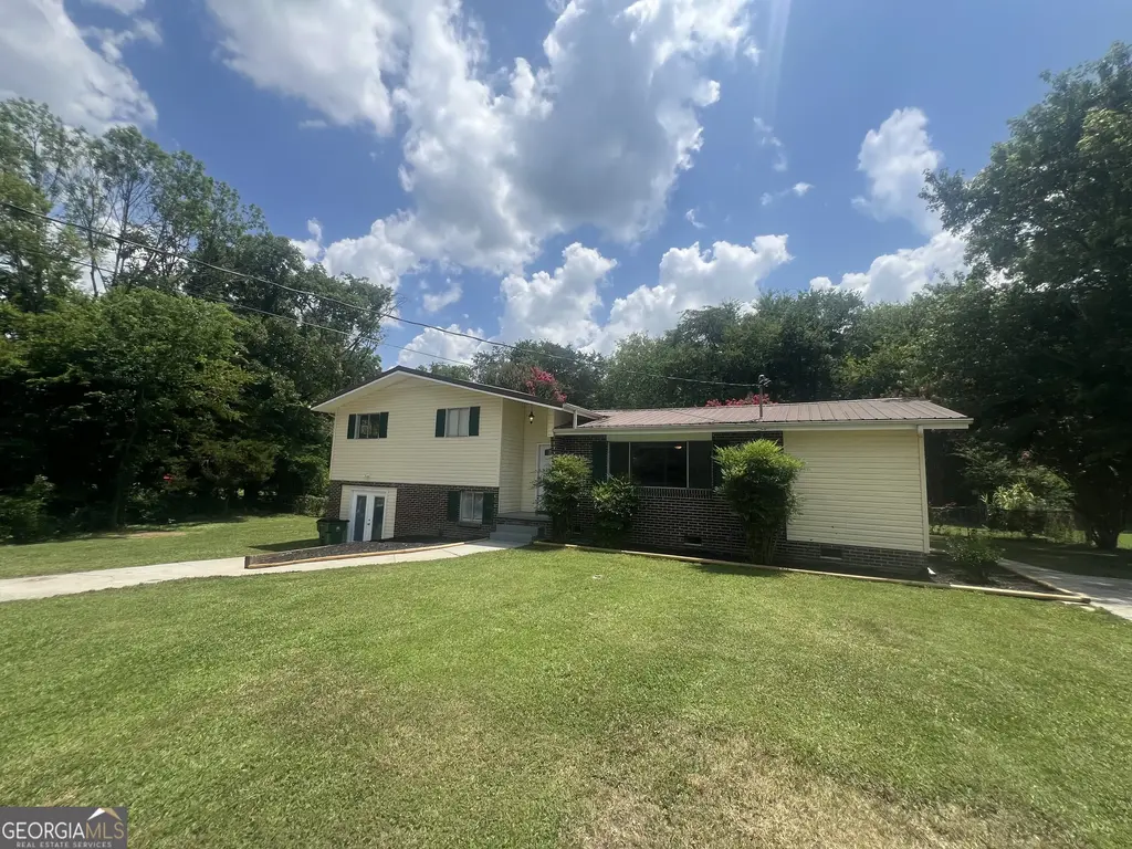 86 Rosewood Drive, Trenton