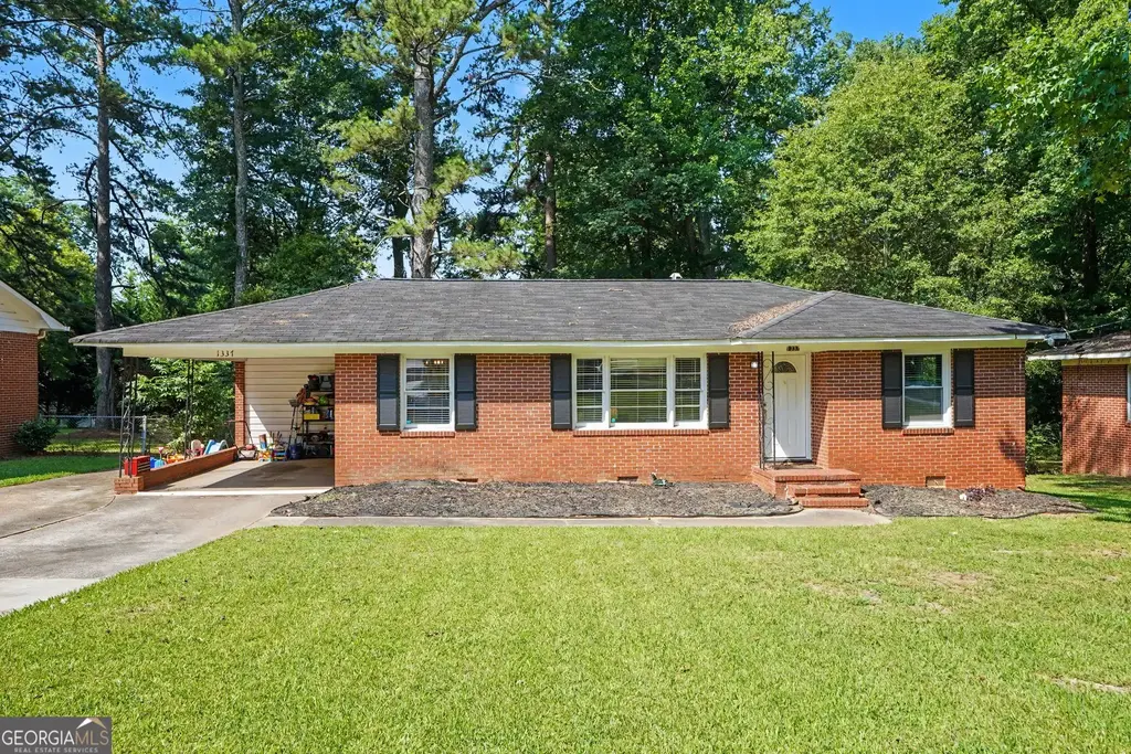 1337 Greenview Drive, Griffin