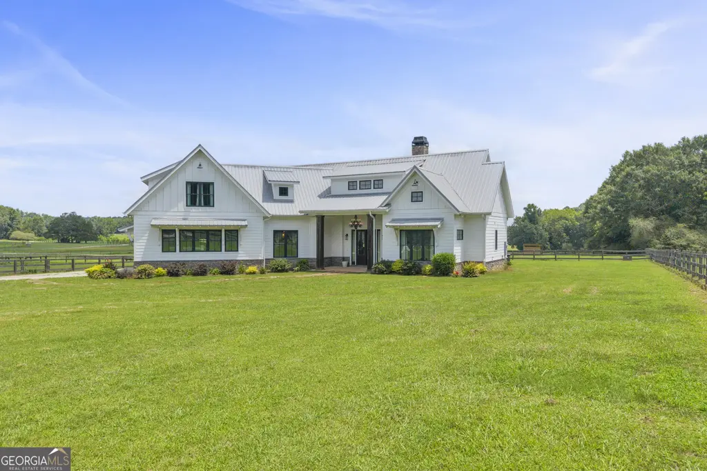 872 Woodlawn Road, Mansfield