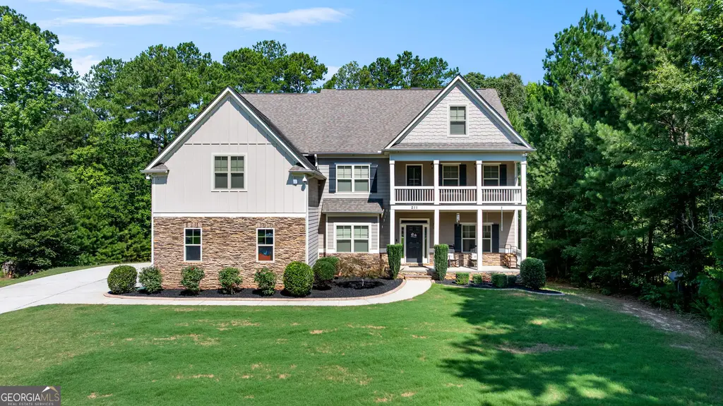 211 Fox Hall Crossing W, Senoia