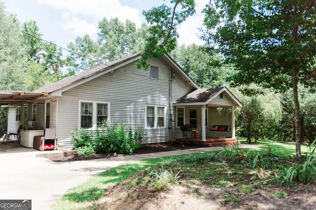 348 Americus Highway, Butler
