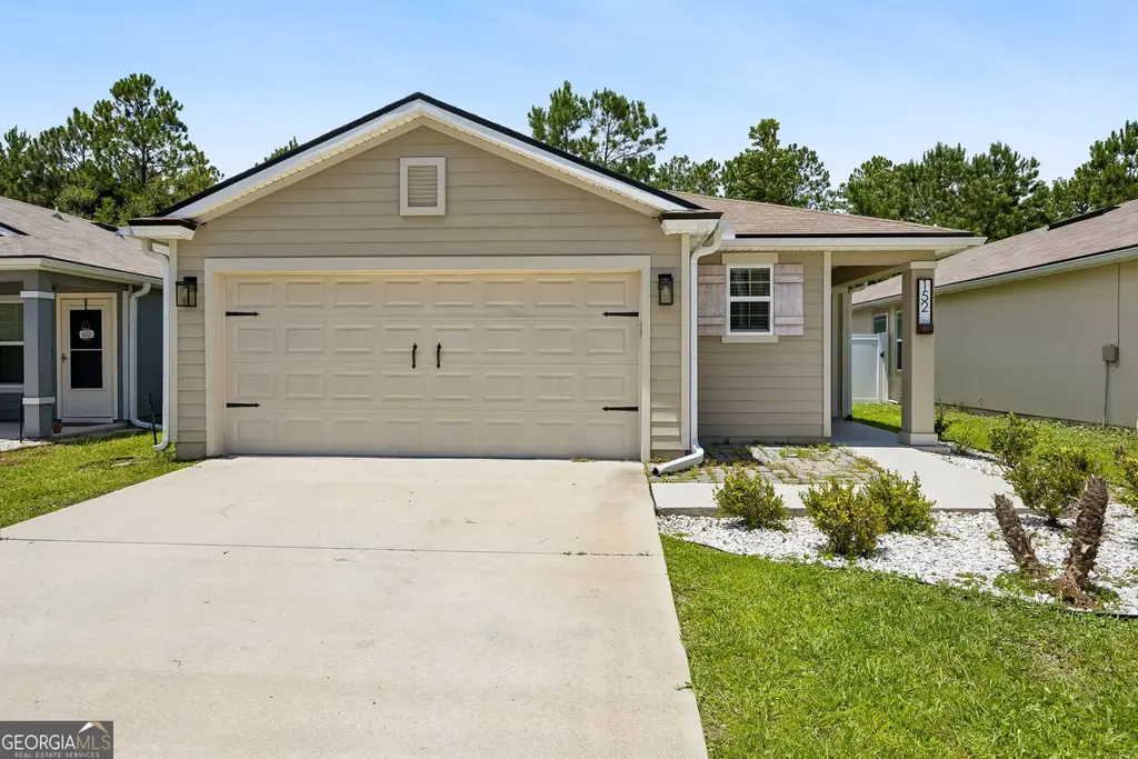 152 Ashwood Circle, St. Marys