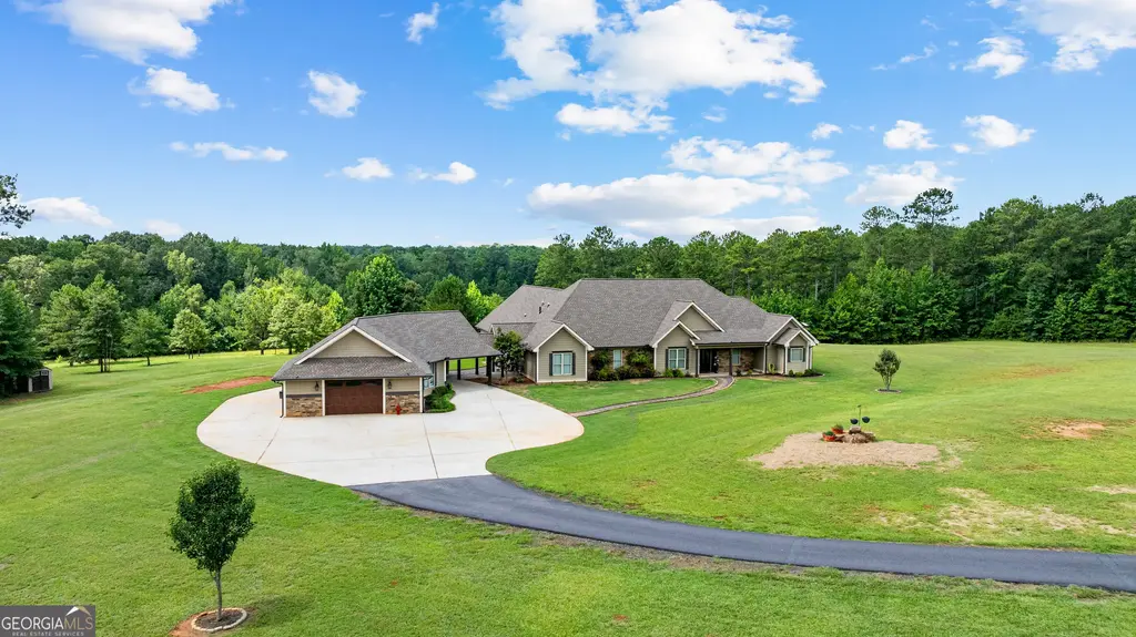 2175 Bear Creek Road, Moreland