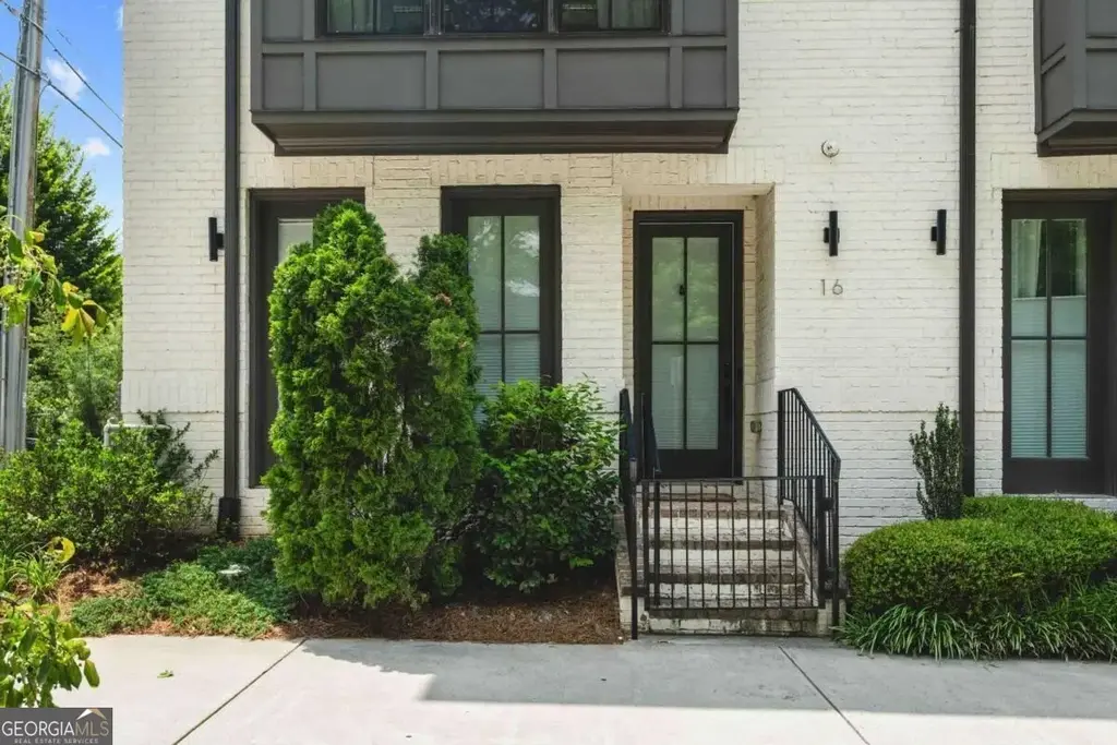 574 Boulevard Place Ne 16, Atlanta