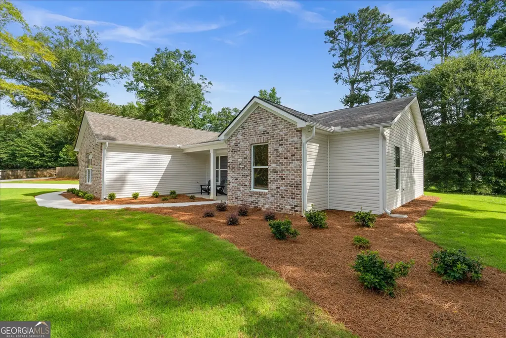 10 Colonial Drive, Carrollton