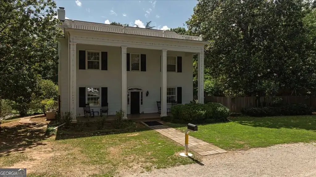 7 & 18 Main Street, Watkinsville