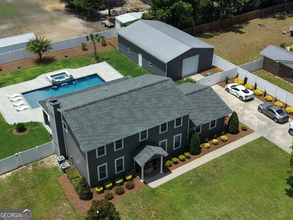 712 Old Waynesville Road, Jesup