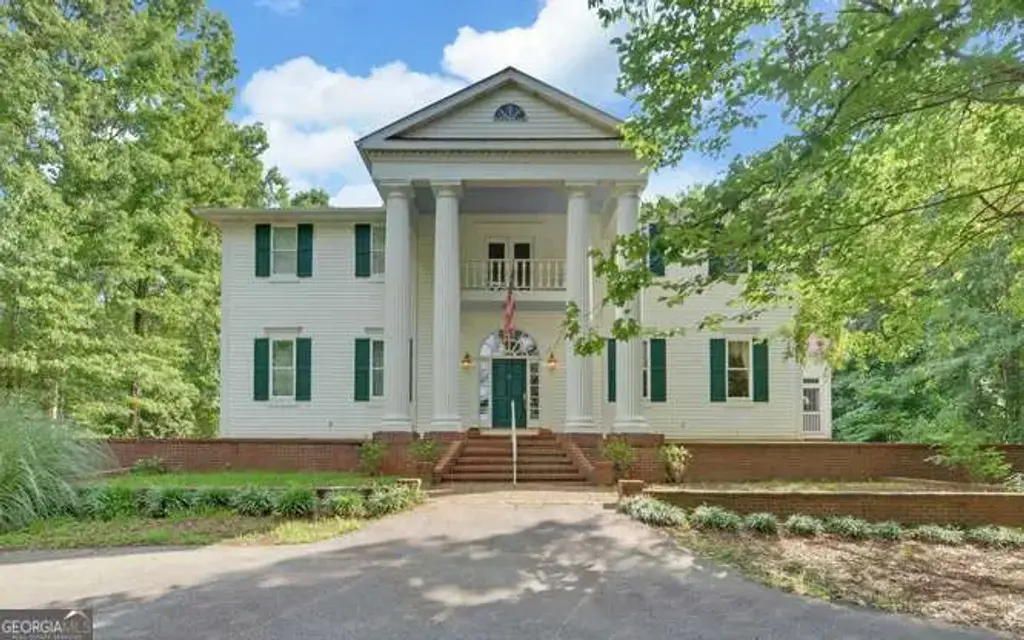 330 River Road, Westminster