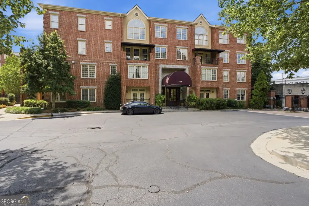 1735 Peachtree Street Ne 304, Atlanta