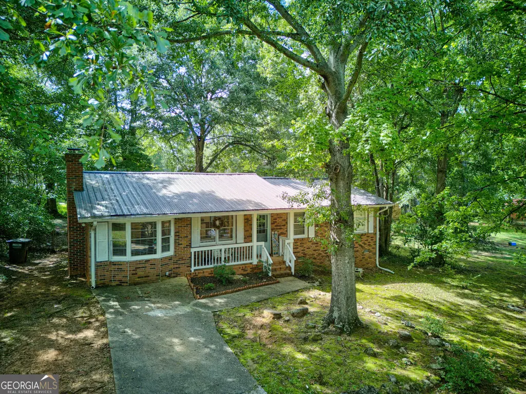 342 Orchard Circle, Commerce