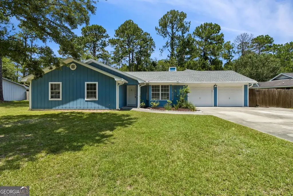 206 Somerset Road, St. Marys