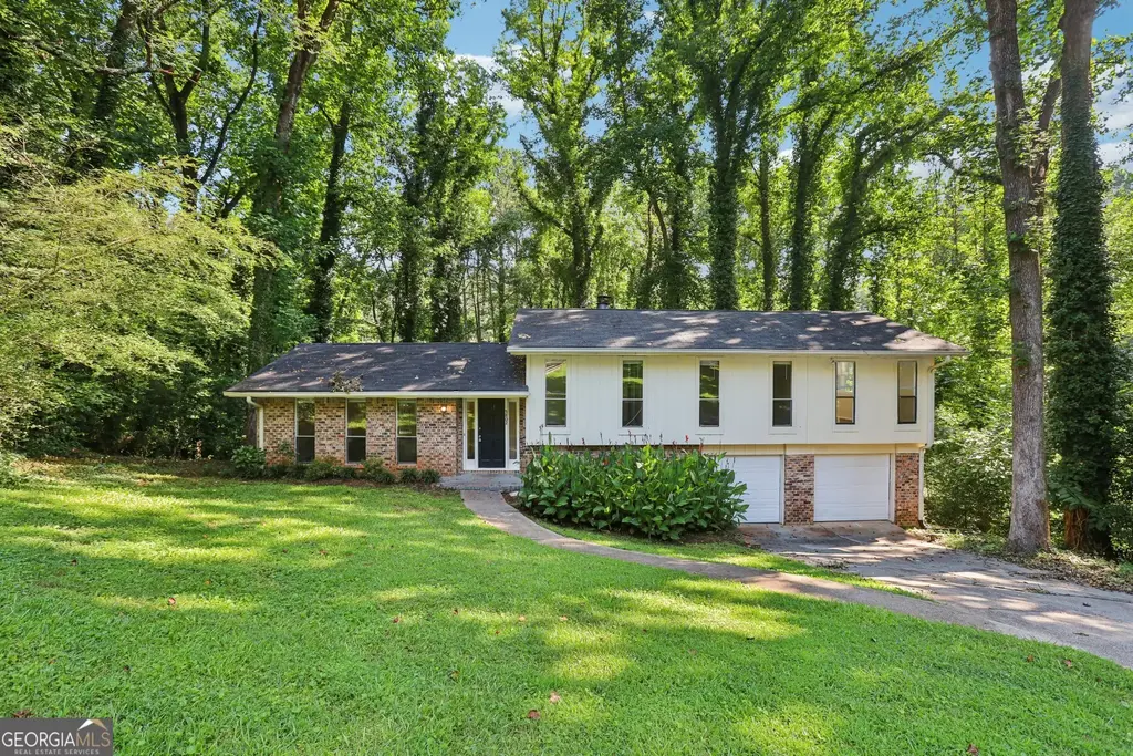 5802 Simone Drive, Stone Mountain