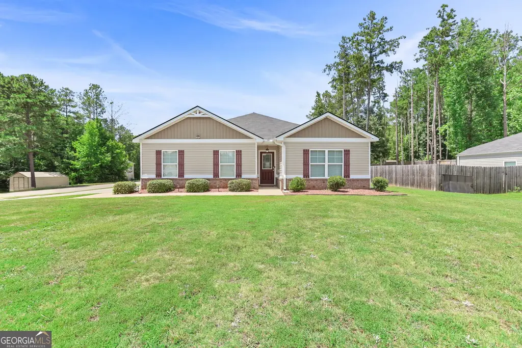 141 N Meadows Ridge Drive, Grantville