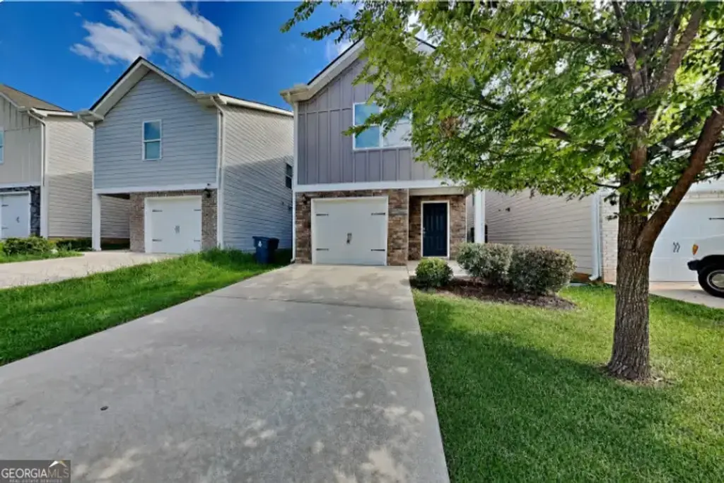 1083 Ne Benfield Ridge West Court, Conyers