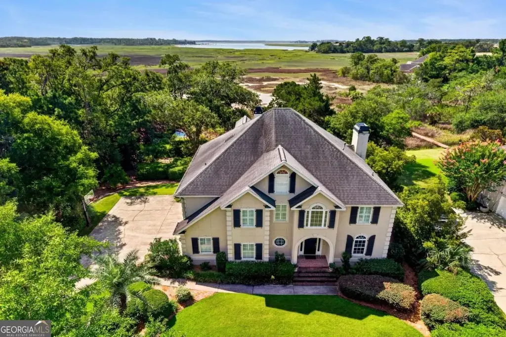 237 Lyman Hall, Savannah