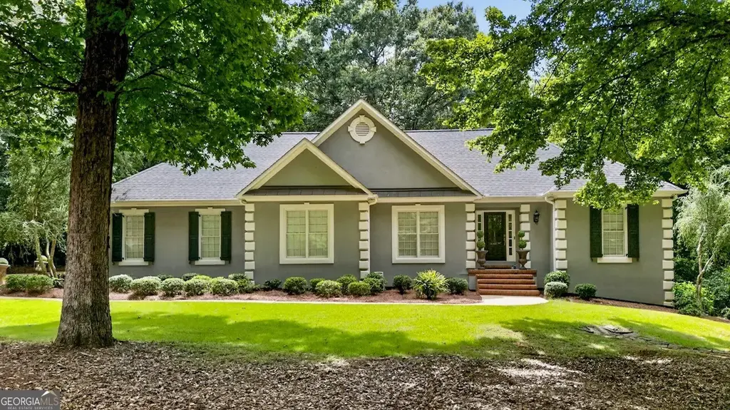 103 Windridge Drive, LaGrange