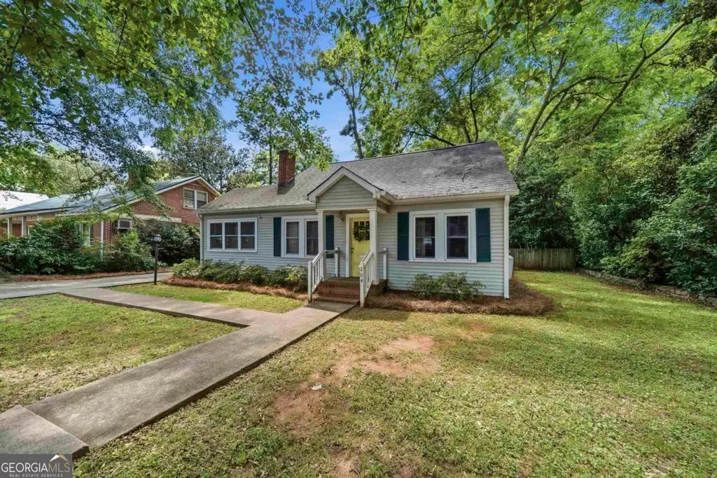 204 N Walnut Street, Greensboro
