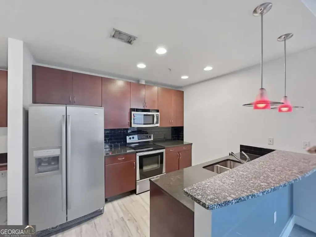 400 W Peachtree Street Nw 804, Atlanta