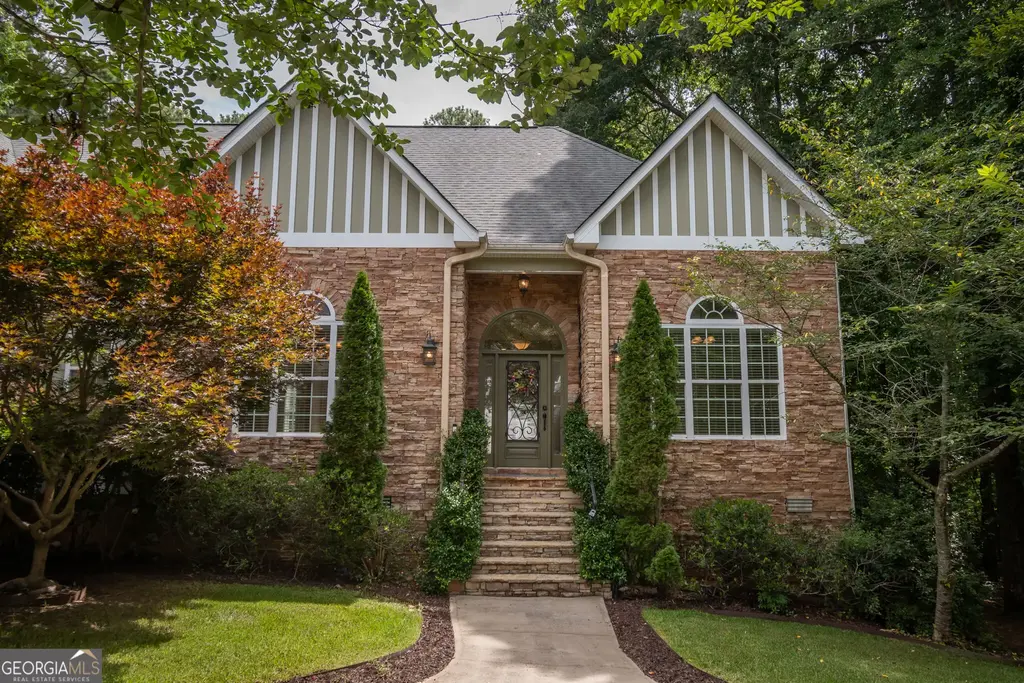155 Pine Creek Way, Winterville