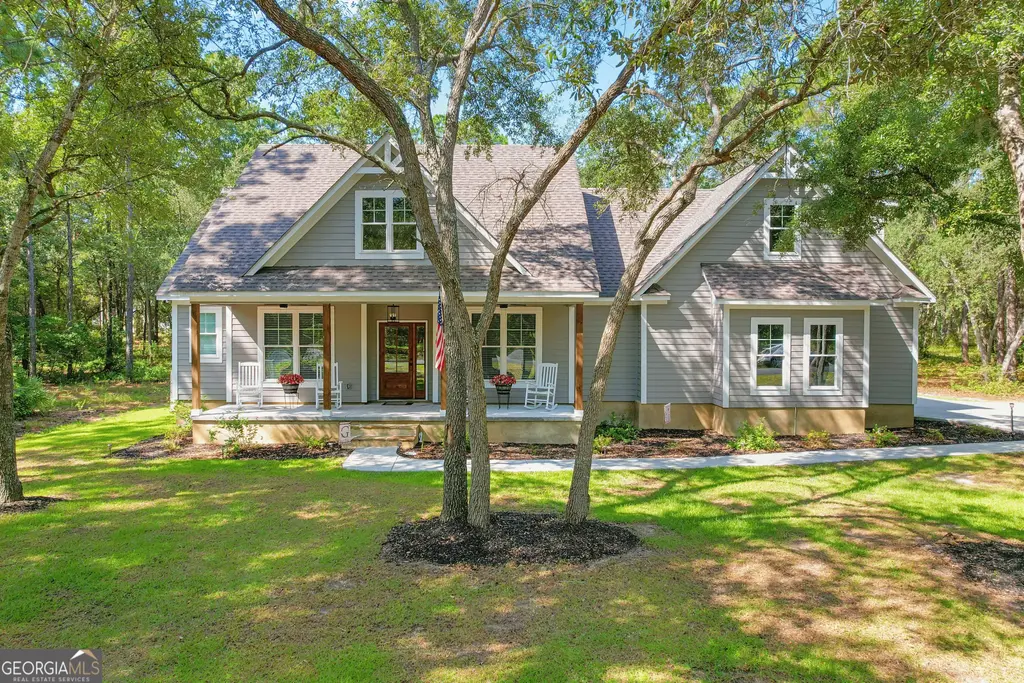 1231 Village Green Drive Ne, Townsend