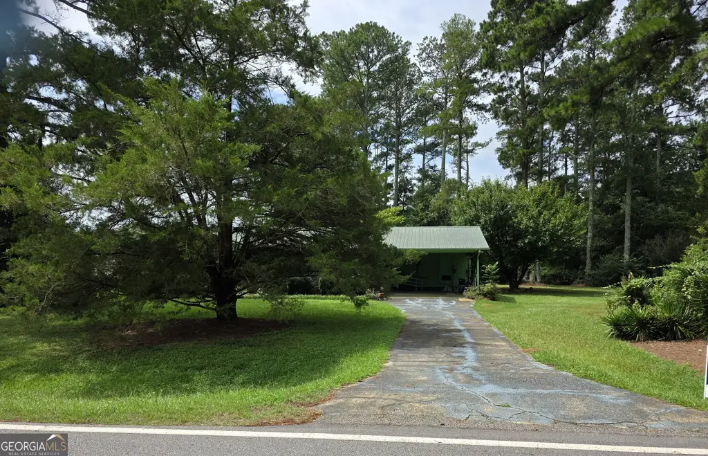 1215 Glenn Carrie Road, Hull