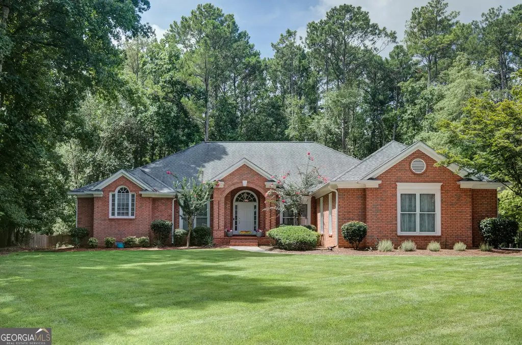 115 Stonehaven Drive, Fayetteville