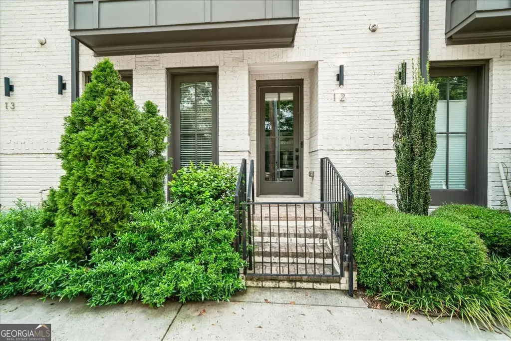 574 Boulevard Place Ne 12, Atlanta