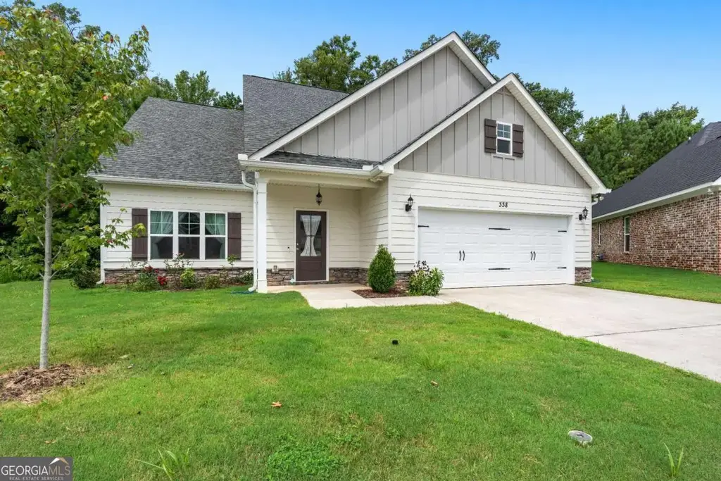 338 Lana Lane, Lagrange