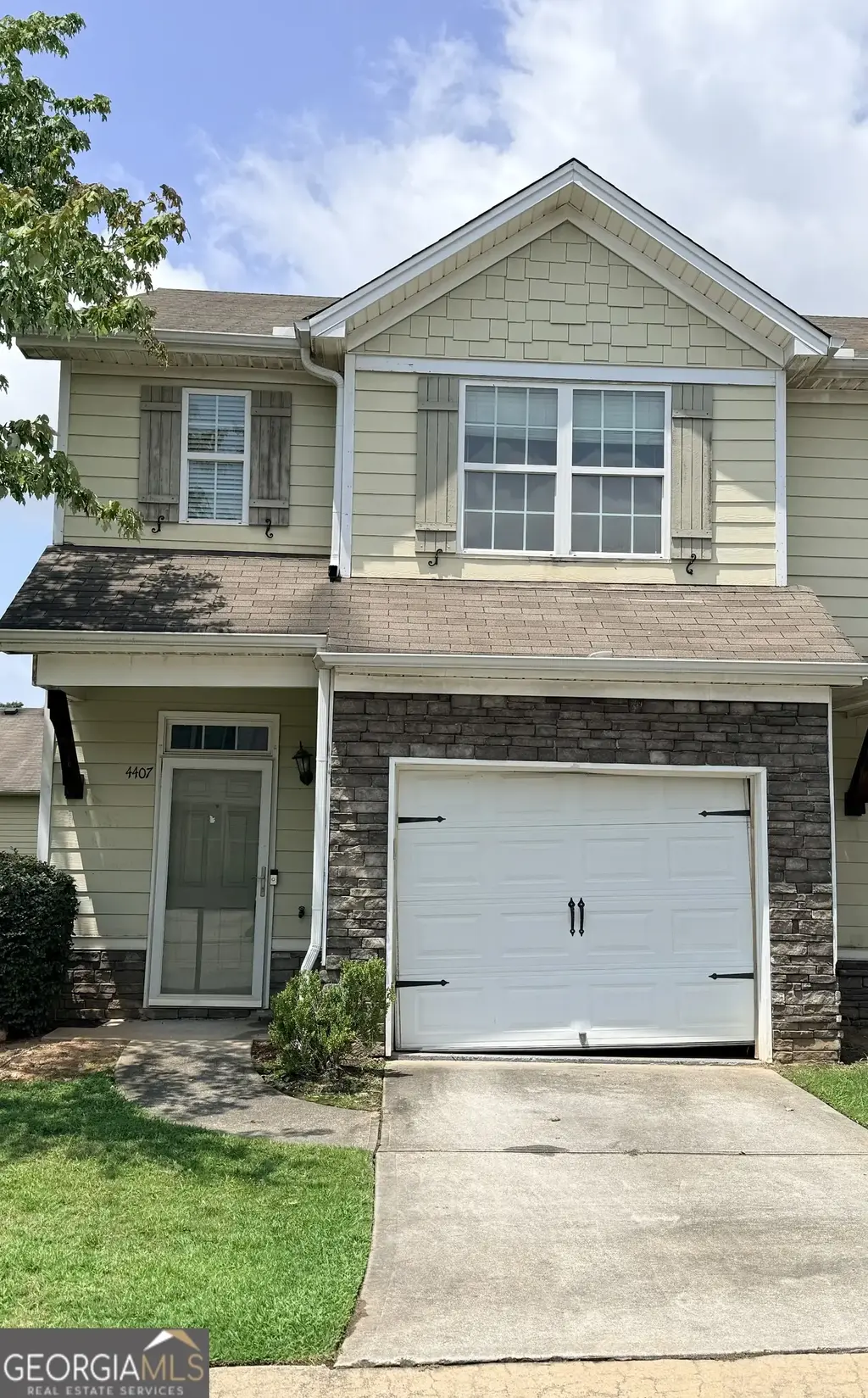4407 Stone Gate Way 149, East Point