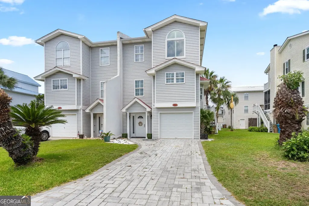 9 Sea Breeze Lane, Tybee Island