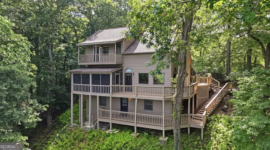82 Appalachian Point, Sky valley