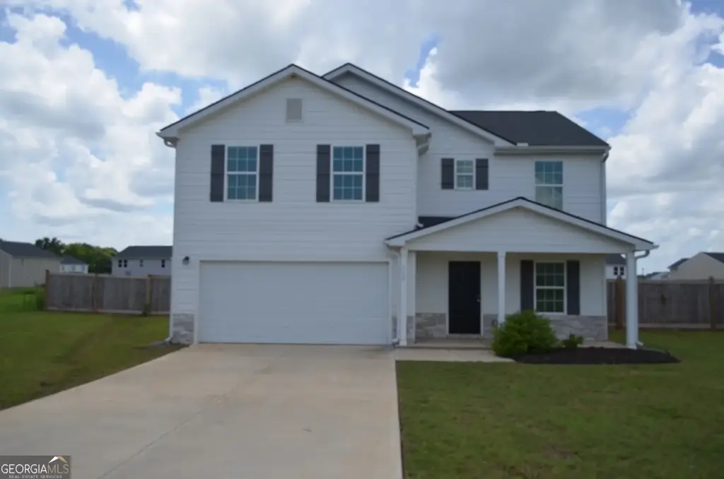 708 Coopers Lnd, Macon