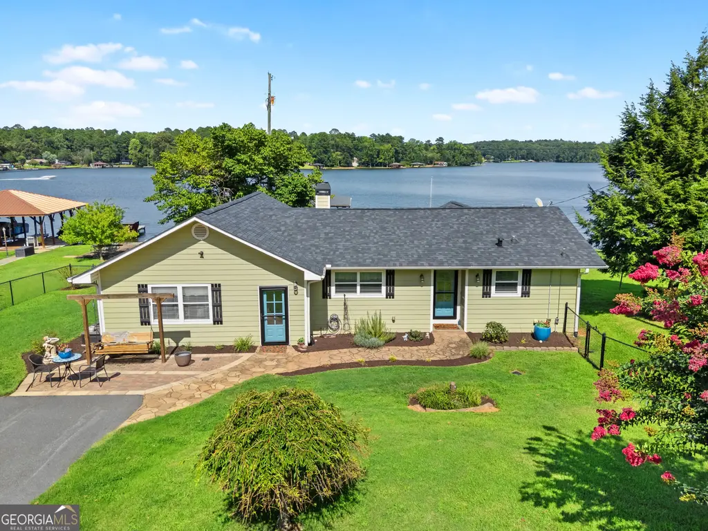 276 Roberts Point Road, Jackson