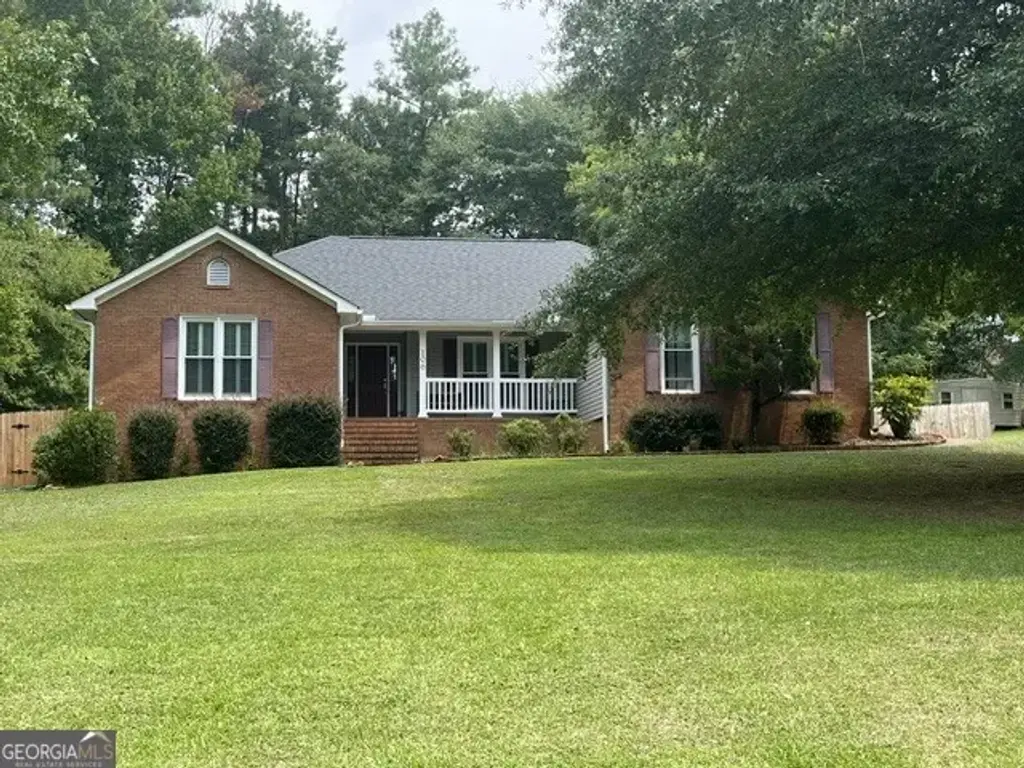 106 S Cambridge Drive, Milledgeville