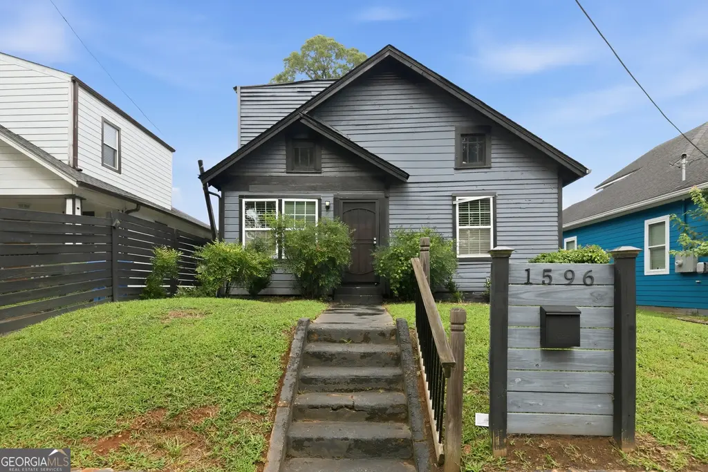 1596 Jonesboro Road Se, Atlanta