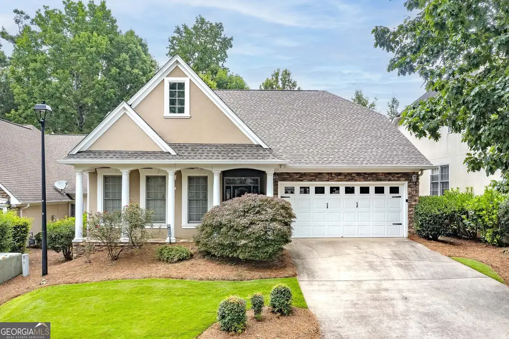 808 Chalet Hills, McDonough